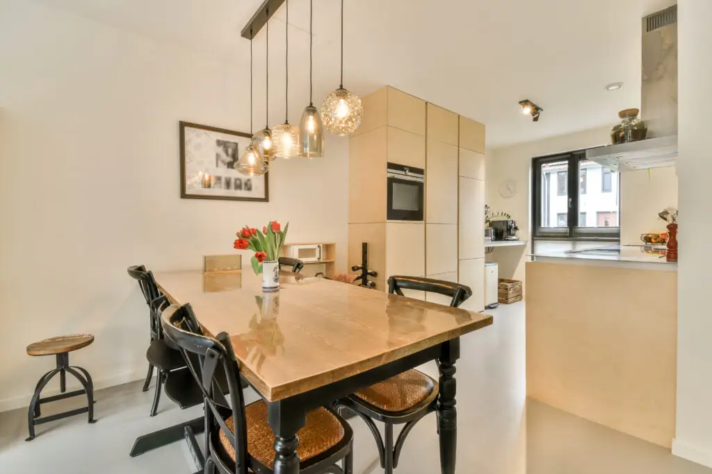 How to Organize a Small Living and Dining Room Together