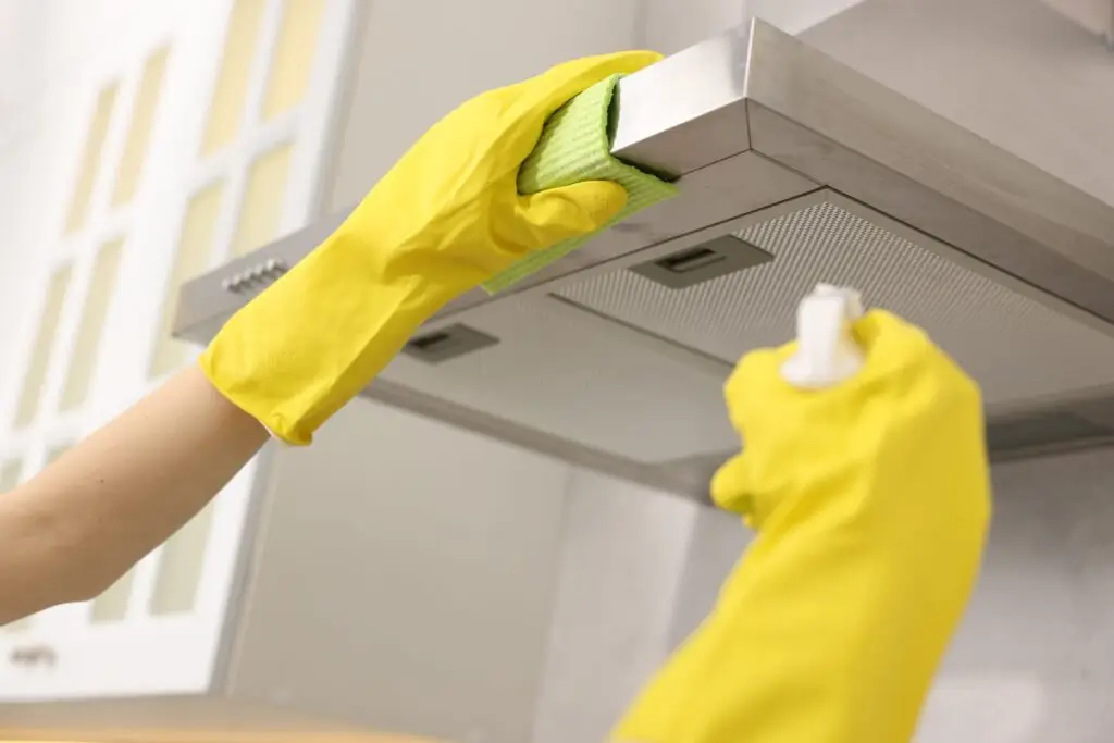 Best Way to Clean Range Hood Exteriors